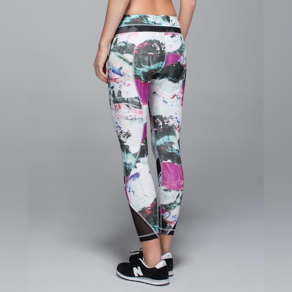 1 Lululemon Inspire Tight II *Full-On Luxtreme (Mesh) - Pigment Wave / Black